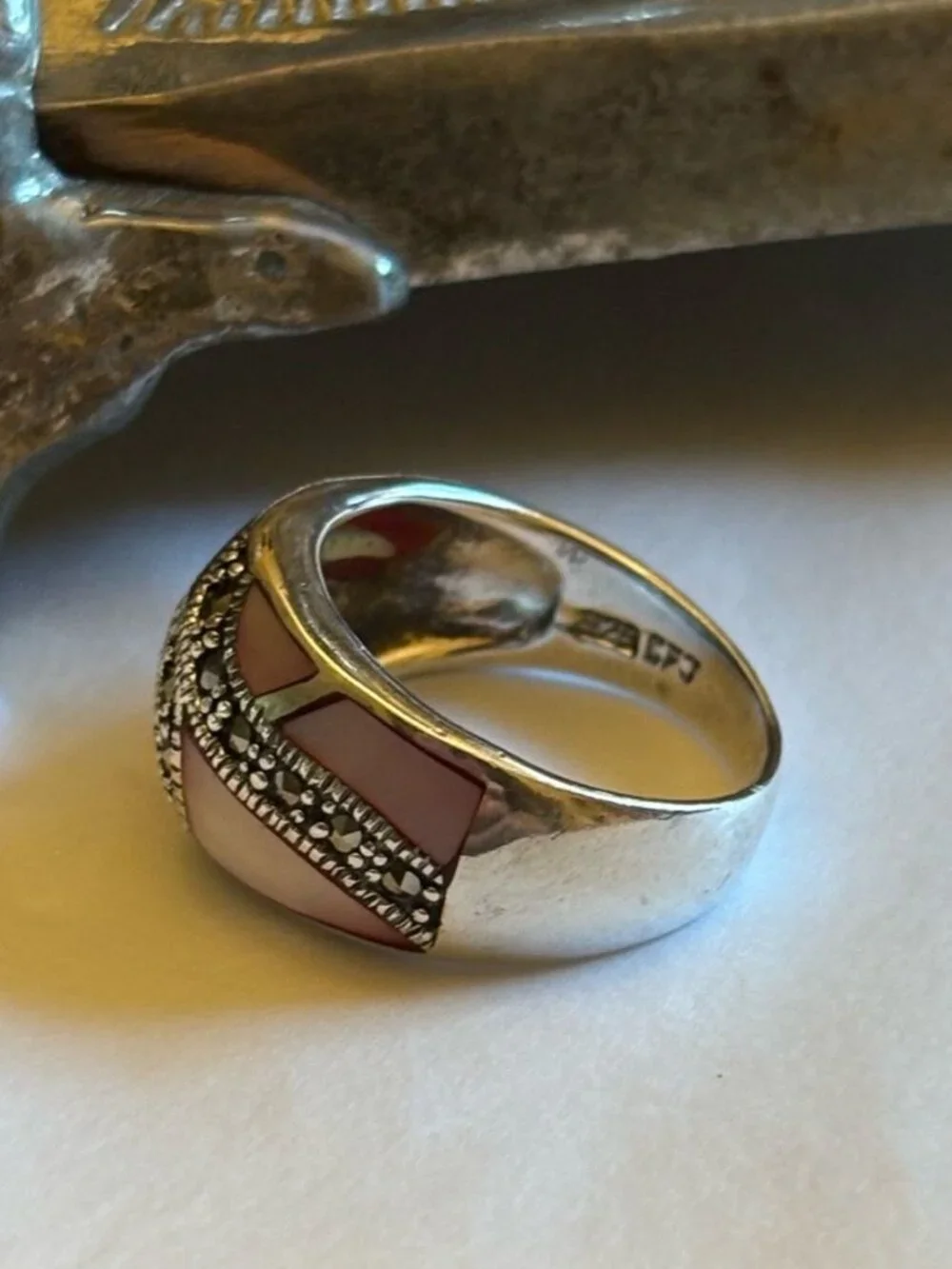 VTG Chinery Palmer CPJ 925 Sterling Silver Pink MOP Marcasite Ring